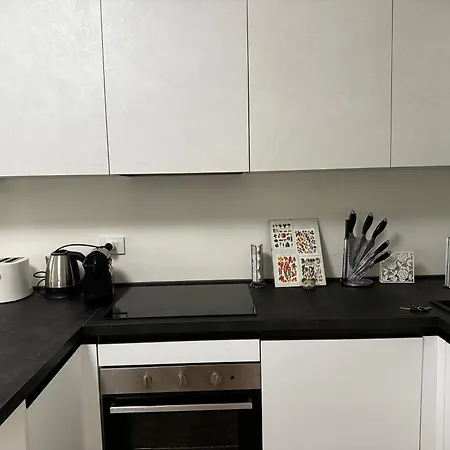 Macchi 61 - Station Apartment Milan