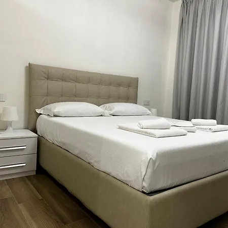 Macchi 61 - Station Apartment Milan